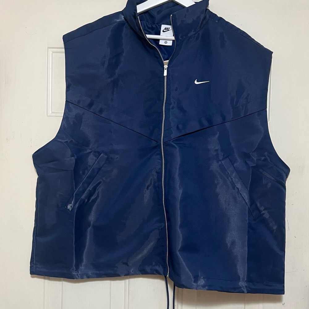 🆕Nike Sportswear Windrunner Shine Vest – Women’s XL